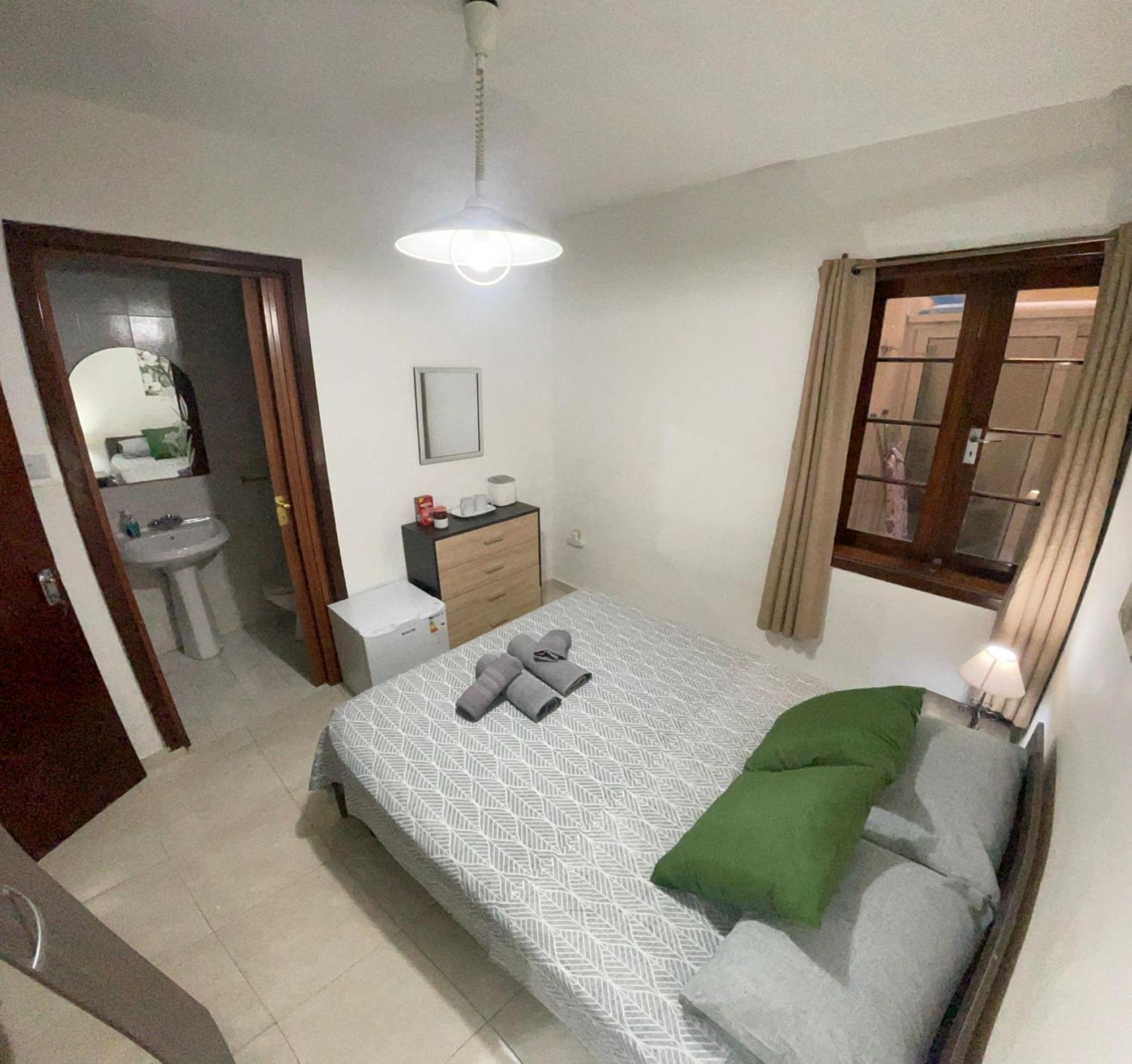 Amery R1 Homestay *